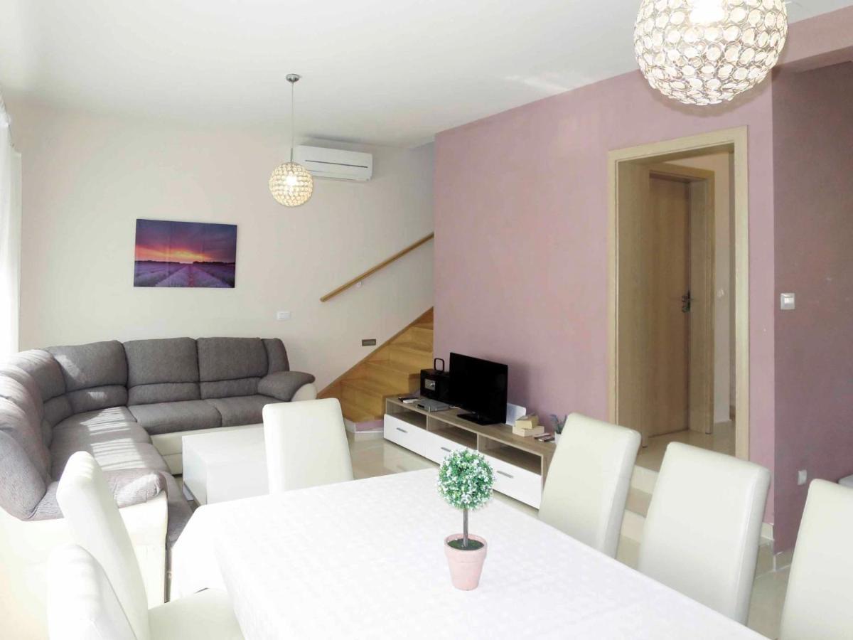 Holiday Home Silvija - Zad107 By Interhome Zadar Bagian luar foto