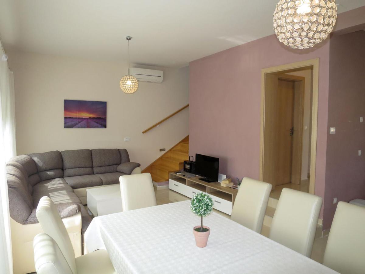 Holiday Home Silvija - Zad107 By Interhome Zadar Bagian luar foto